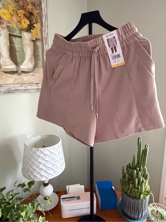 BCBG Pants - BCBG Relaxed Drawstring Women's Shorts in Beige